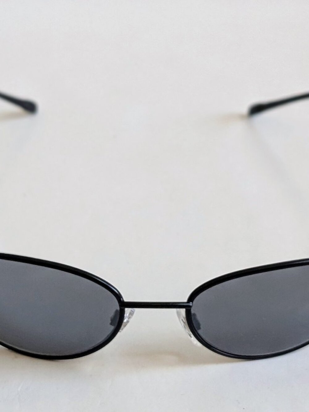 NWT Vintage 90's Large Oval Metal Sport Sunglasses (M. Black)